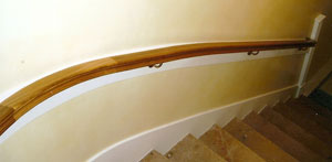 Wreathed handrail section