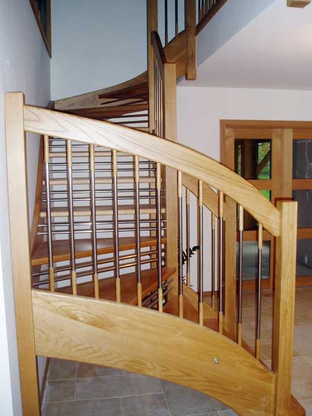 Side view oak Euro - (Panton Staircase)